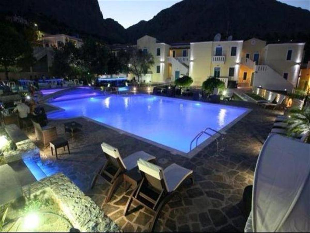 Pearl Bay Hotel Apartments Vrontádos Екстериор снимка
