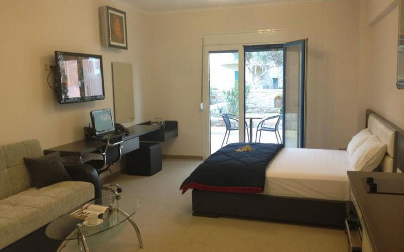 Pearl Bay Hotel Apartments Vrontádos Екстериор снимка